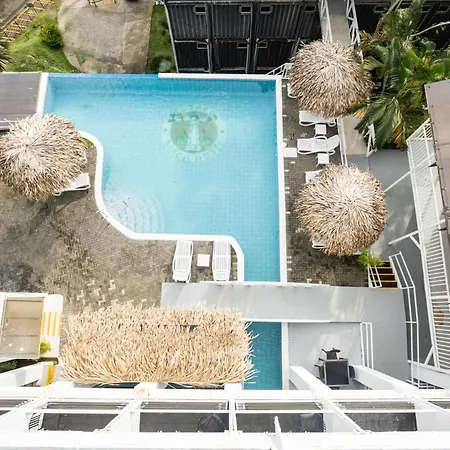El Faro Containers Beach Hotel Manuel Antonio Exterior photo